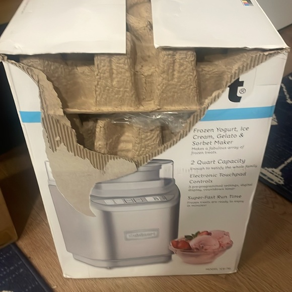 Cuisnart Gelateria - Picture 2 of 12